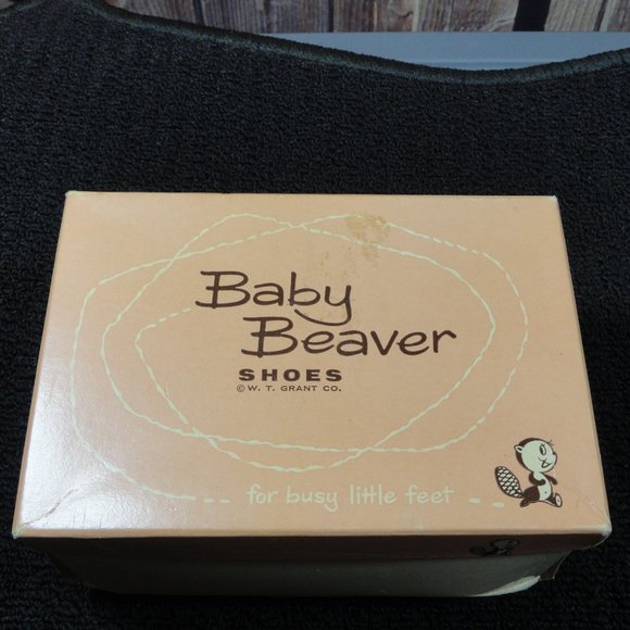 VTG Baby Beaver Soft soles leather shoes w/Bells and box, sz 2~Decor item. - Picture 2 of 9